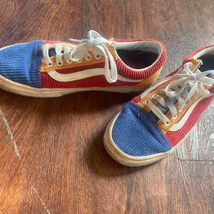 Corduroy color pop Vans 😍